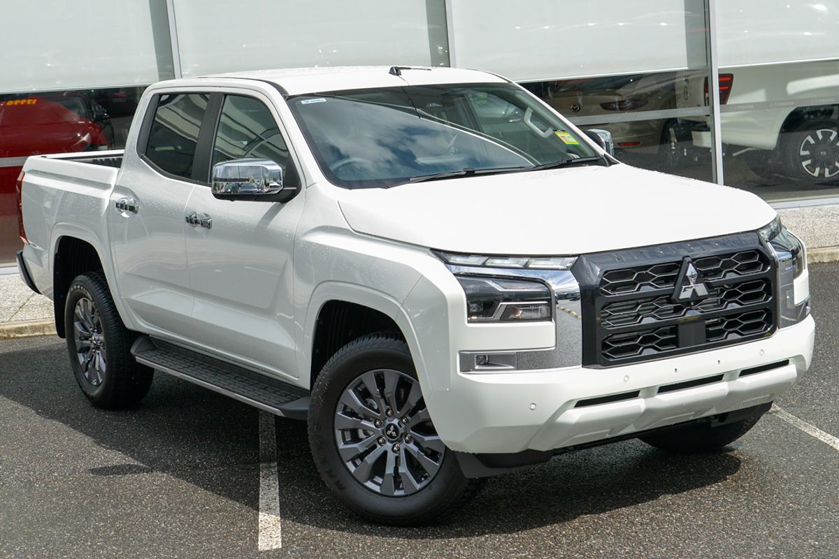 2025 Mitsubishi Triton GLS MV 4X4