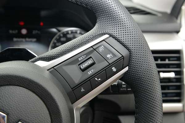 2025 Mitsubishi Triton GLS MV 4X4 thumb-14