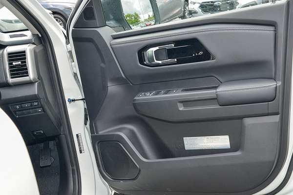 2025 Mitsubishi Triton GLS MV 4X4 thumb-15