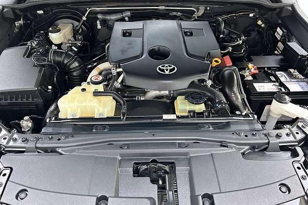 2020 Toyota Hilux Rogue GUN126R 4X4 thumb-10