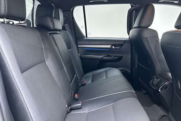 2020 Toyota Hilux Rogue GUN126R 4X4 thumb-11