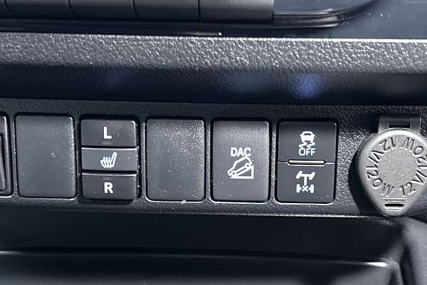 2020 Toyota Hilux Rogue GUN126R 4X4 thumb-15