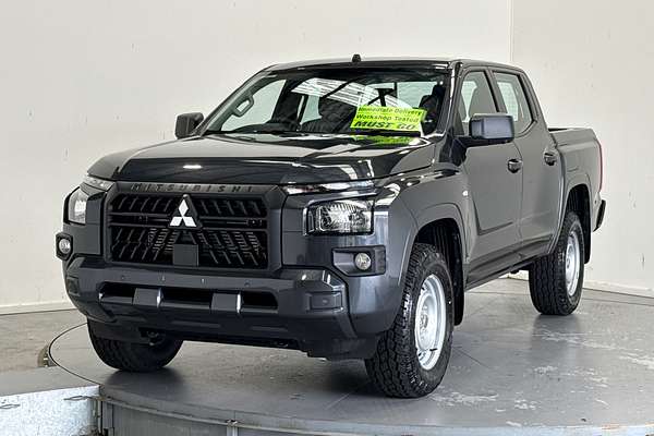 2025 Mitsubishi Triton GLX MV 4X4