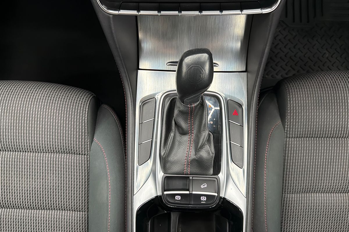 2021 MG HS Core SAS23