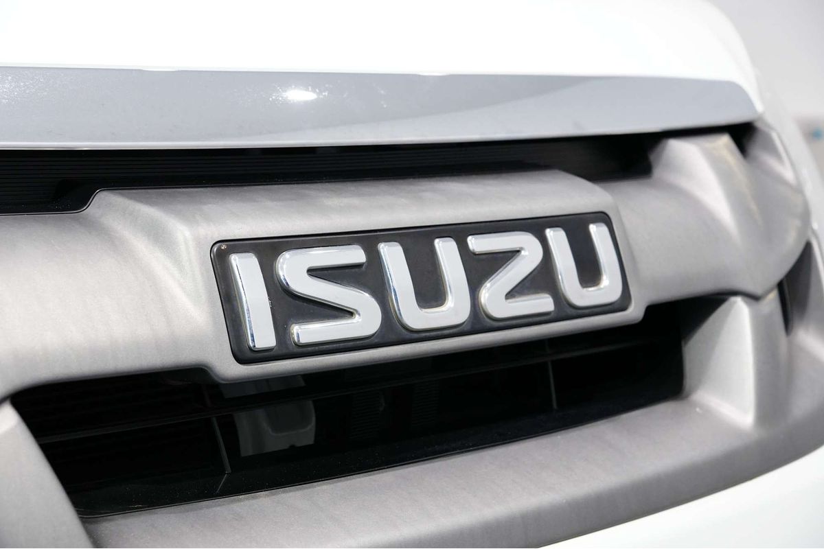 2015 Isuzu D-MAX SX High Ride Rear Wheel Drive