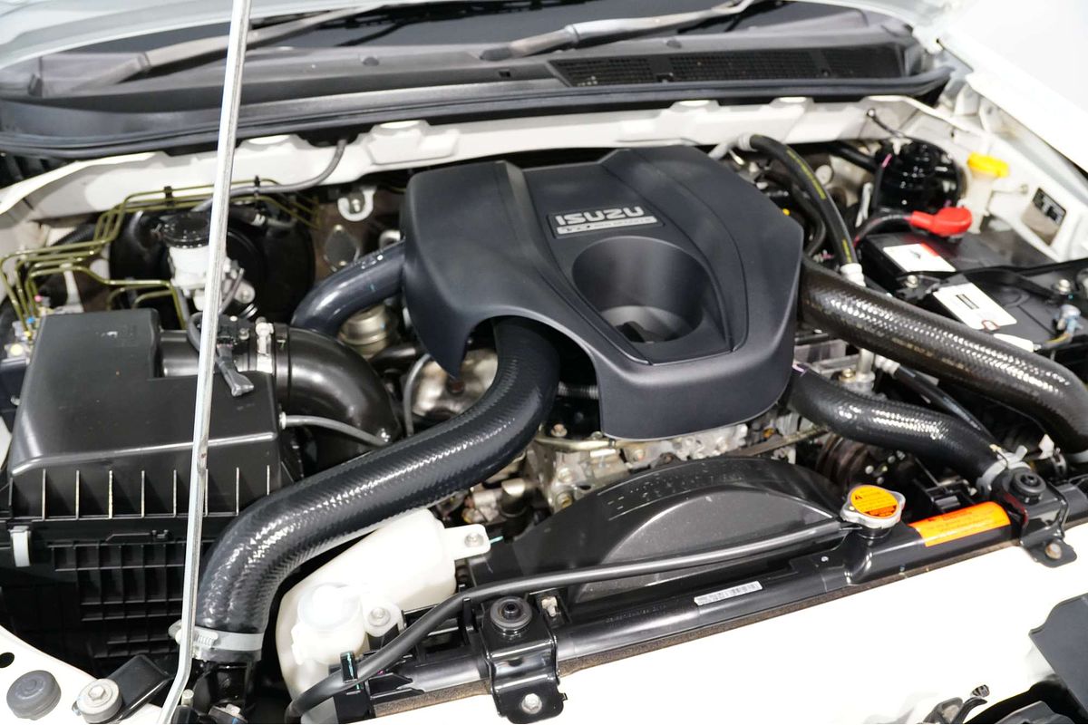 2015 Isuzu D-MAX SX High Ride Rear Wheel Drive