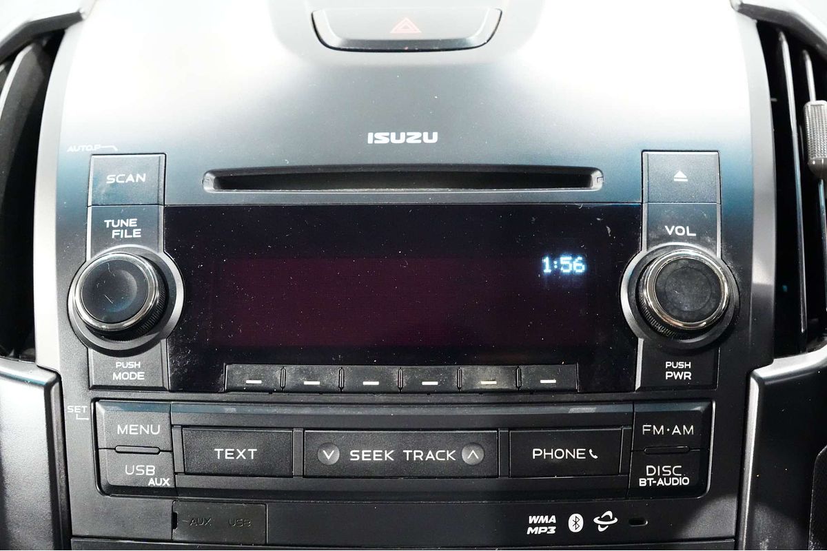 2015 Isuzu D-MAX SX High Ride Rear Wheel Drive