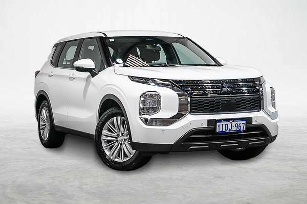 2025 Mitsubishi Outlander ES ZM