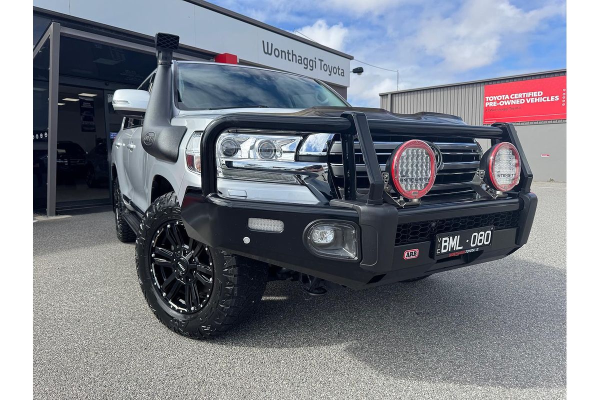 2020 Toyota Landcruiser Sahara VDJ200R