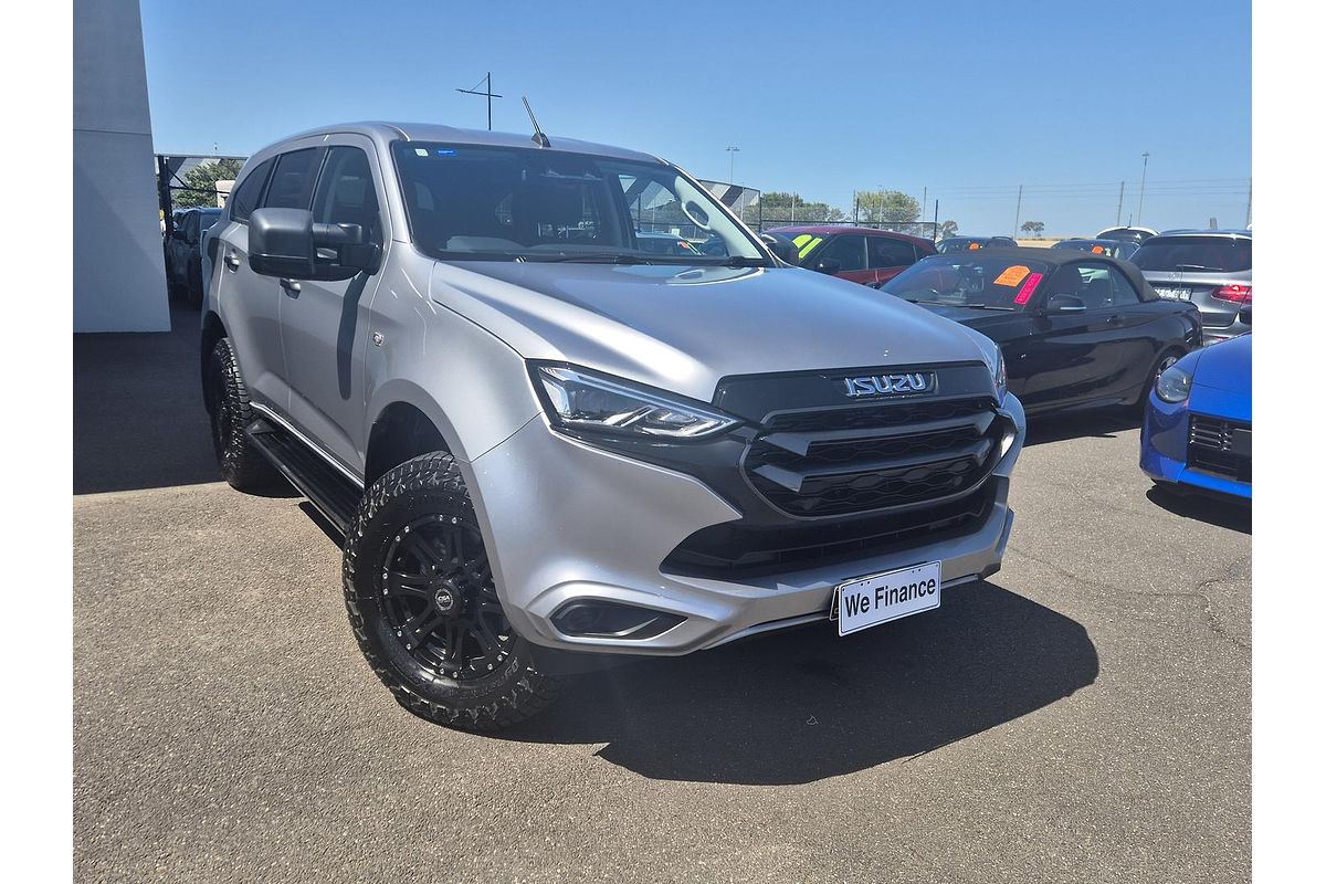 2023 Isuzu MU-X LS-M