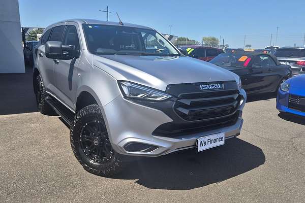 2023 Isuzu MU-X LS-M