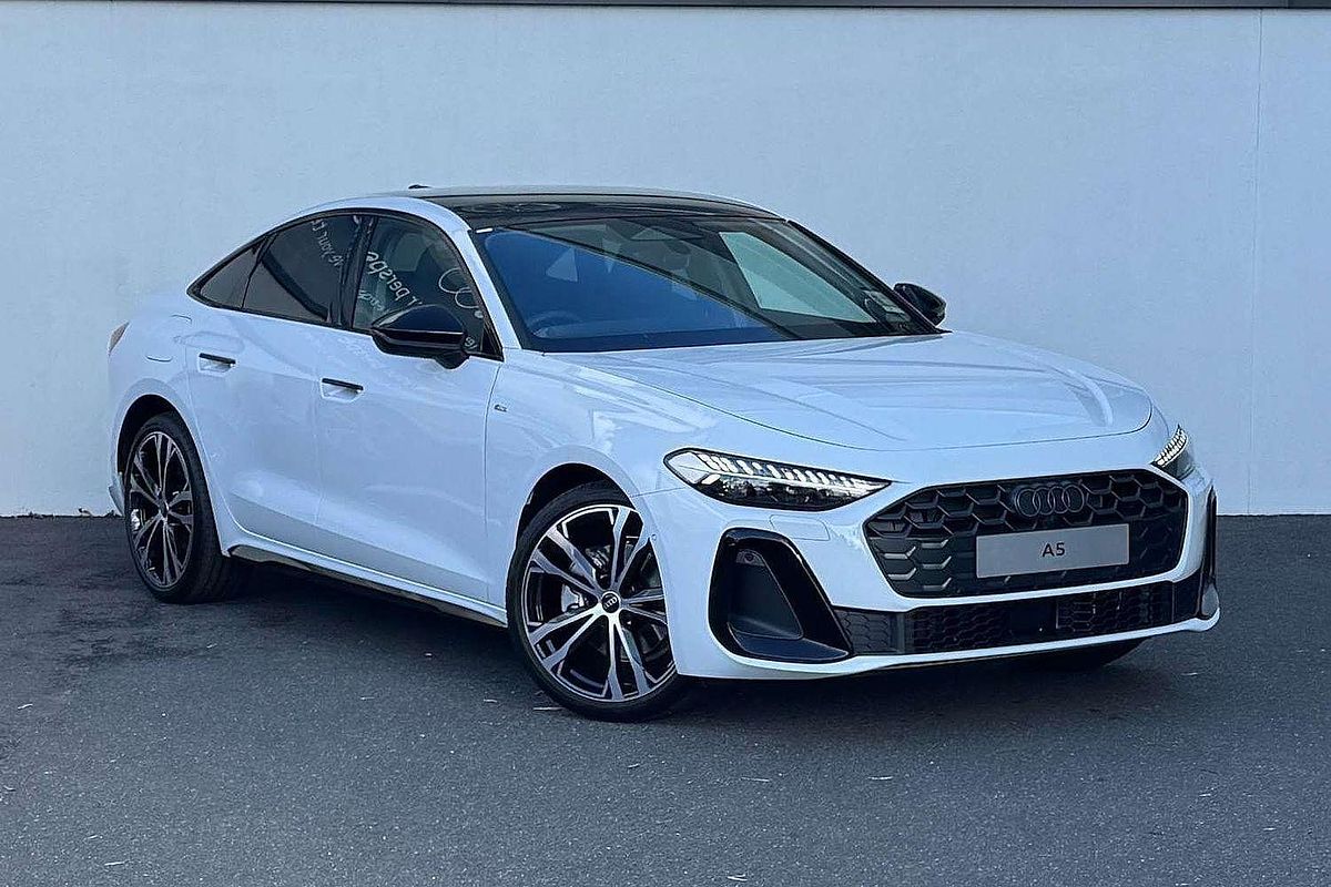 2025 Audi A5 TFSI 150kW S line B10