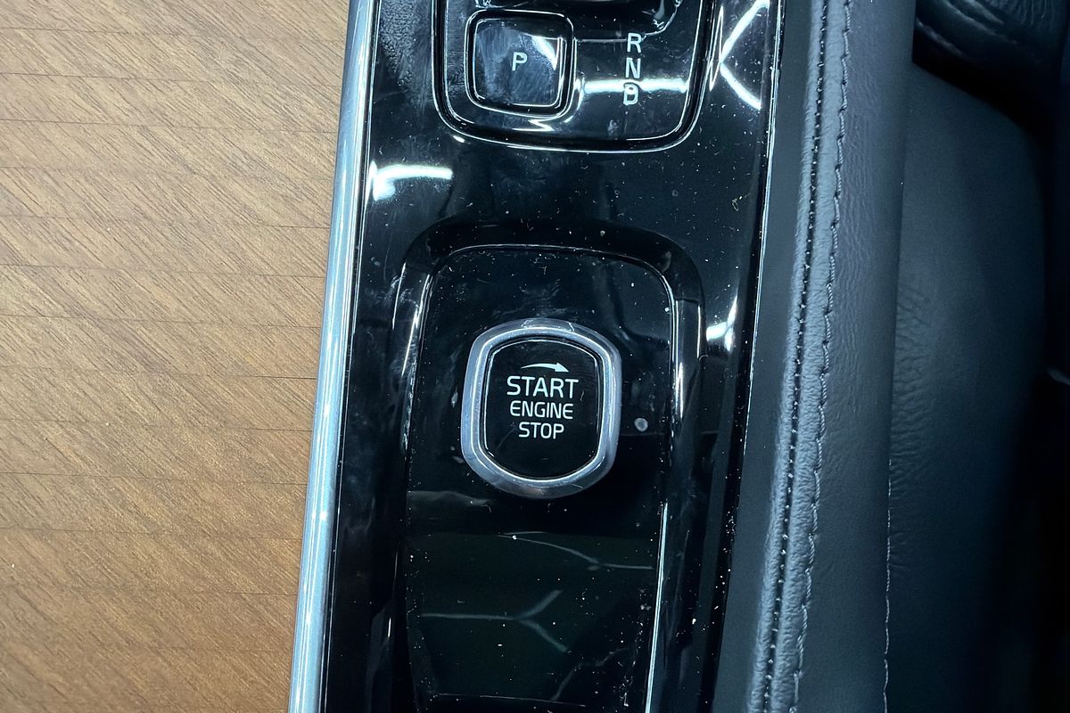 2023 Volvo XC90 Ultimate B6 Bright