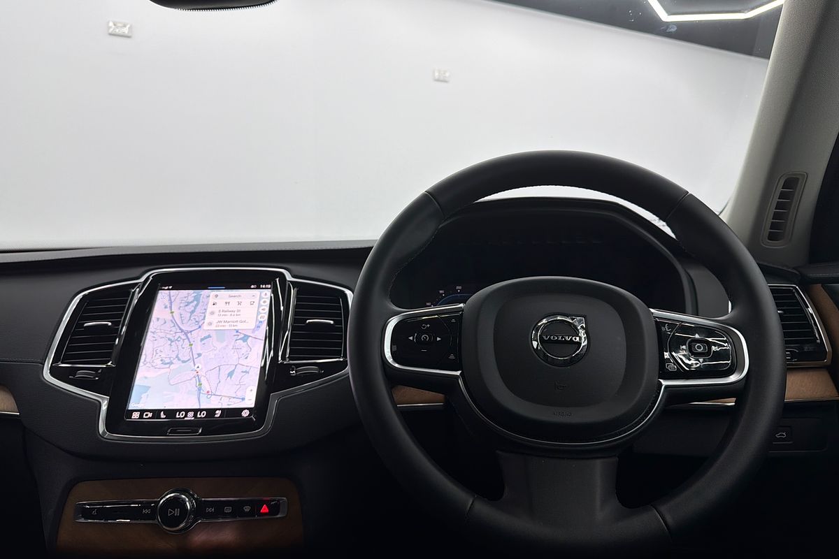 2023 Volvo XC90 Ultimate B6 Bright