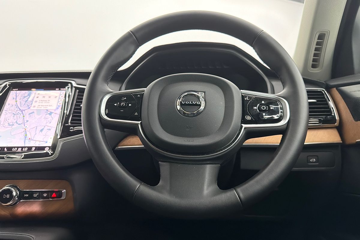 2023 Volvo XC90 Ultimate B6 Bright