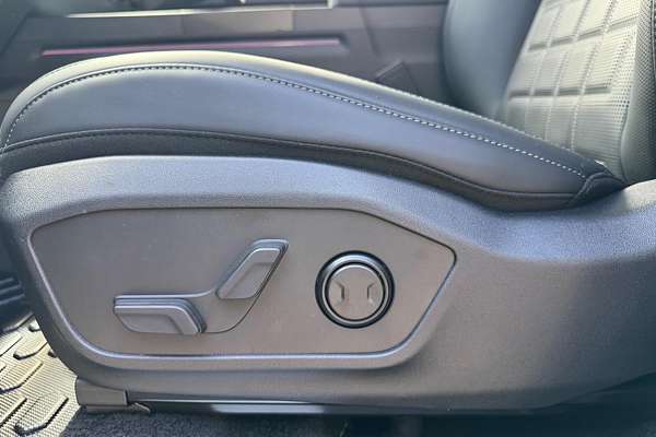 2025 Kia Tasman X-Pro TK 4X4 thumb-18