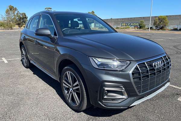 2025 Audi Q5 40 TDI Sport FY