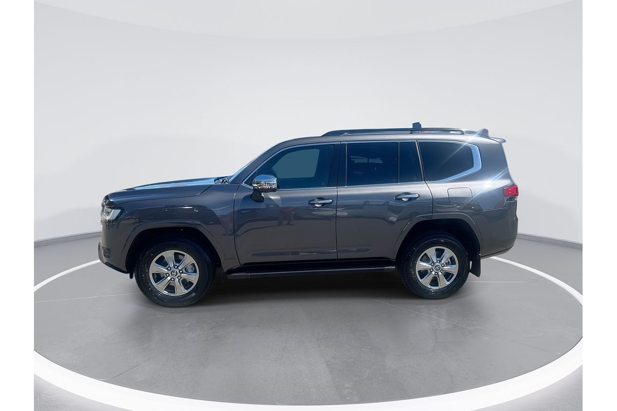 2024 Toyota Landcruiser Sahara FJA300R
