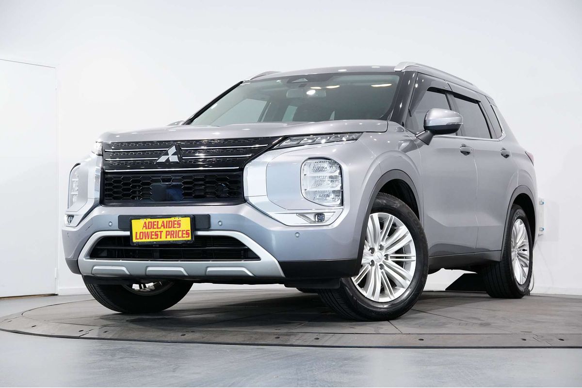 2022 Mitsubishi Outlander LS ZM