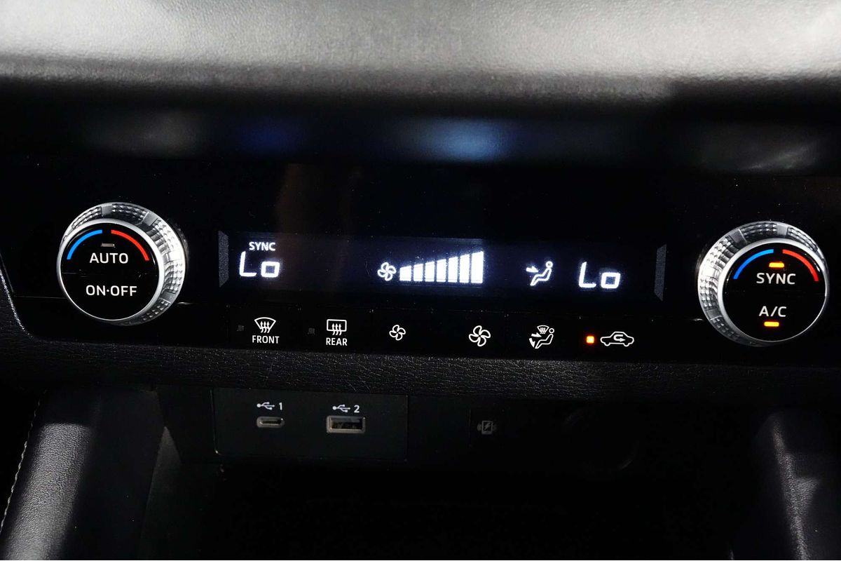 2022 Mitsubishi Outlander LS ZM