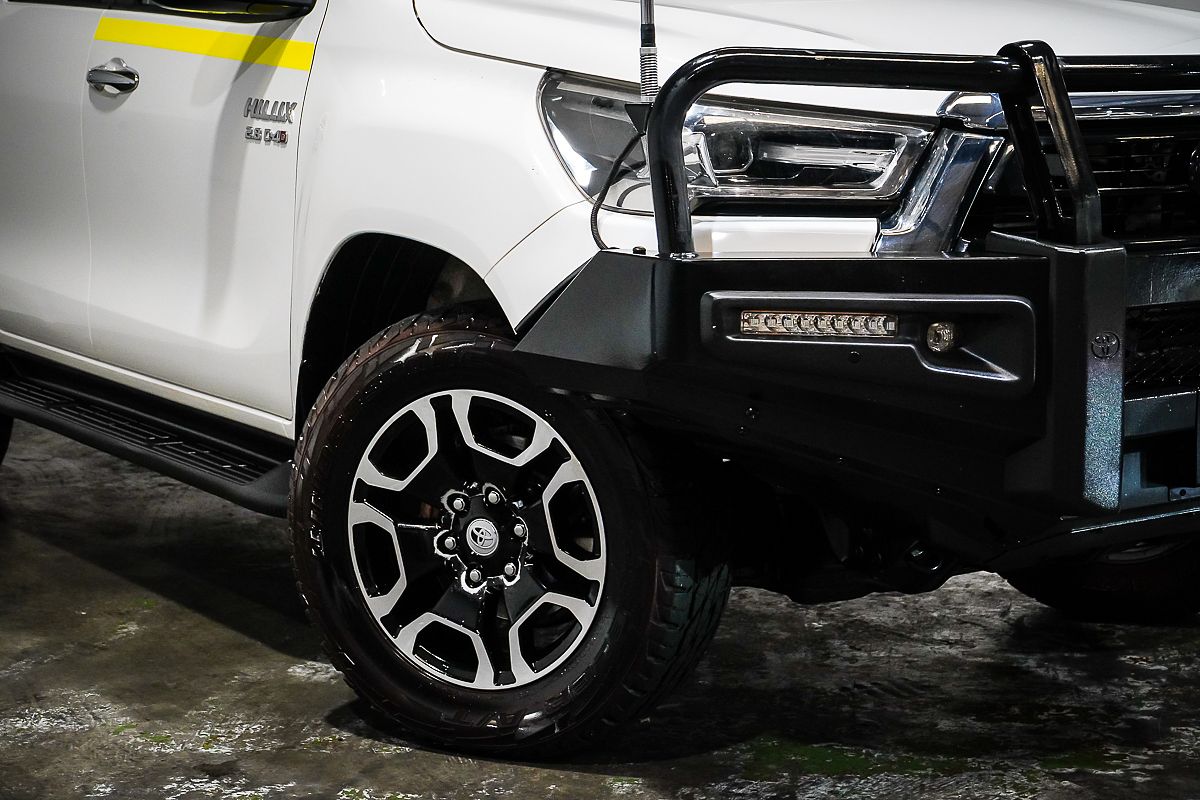 2021 Toyota Hilux SR5 GUN126R 4X4