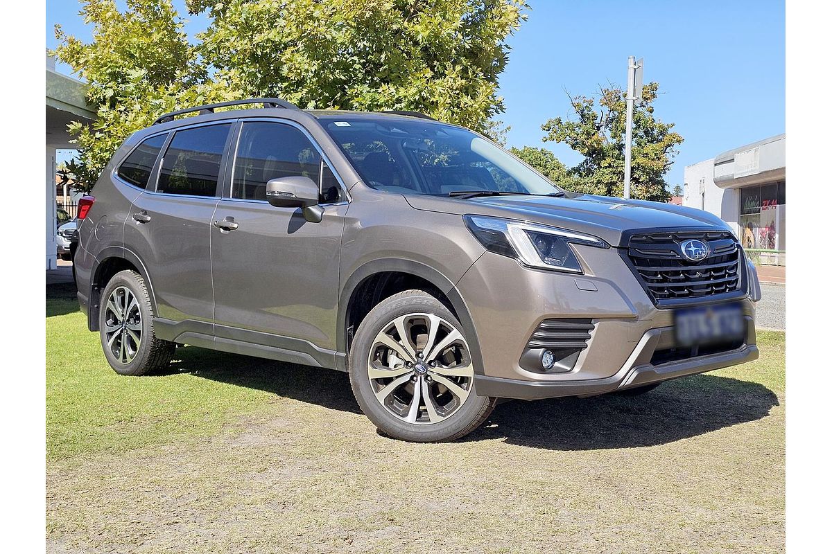 2025 Subaru Forester 2.5i Premium S5