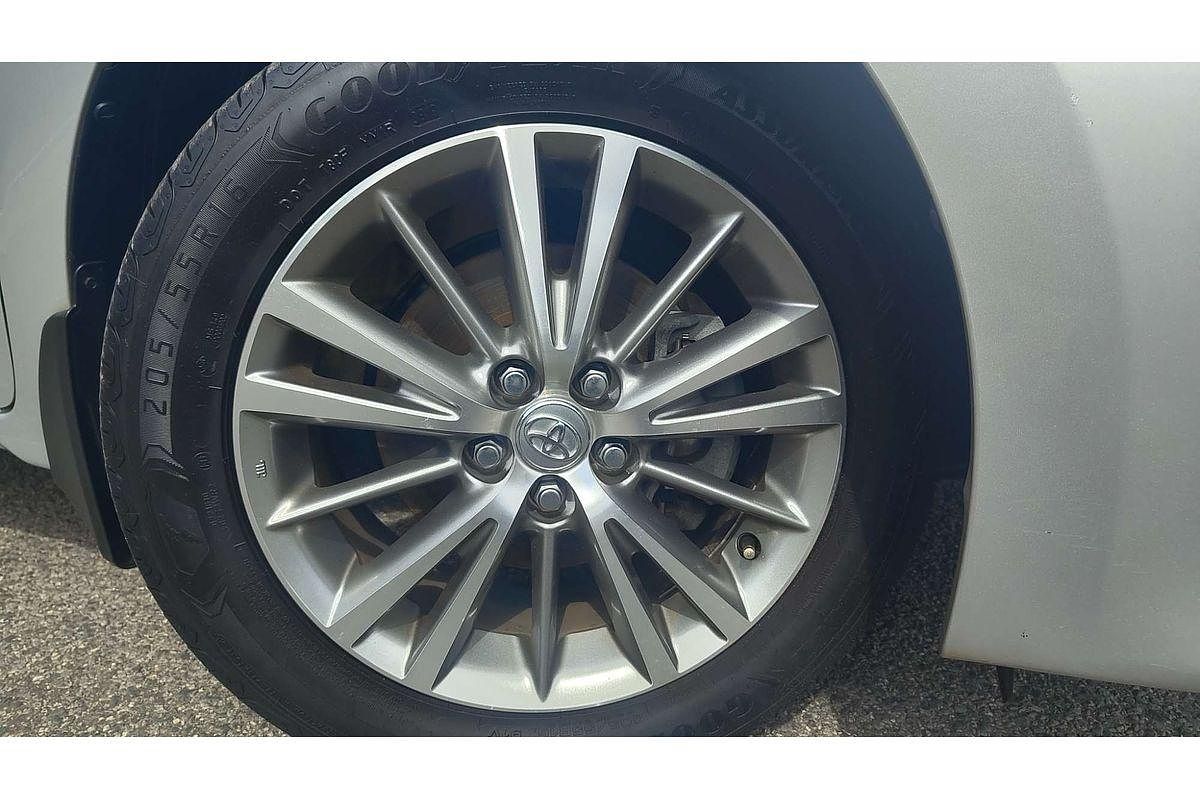 2015 Toyota Camry Atara S AVV50R