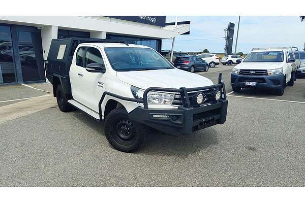 2016 Toyota Hilux SR GUN126R 4X4