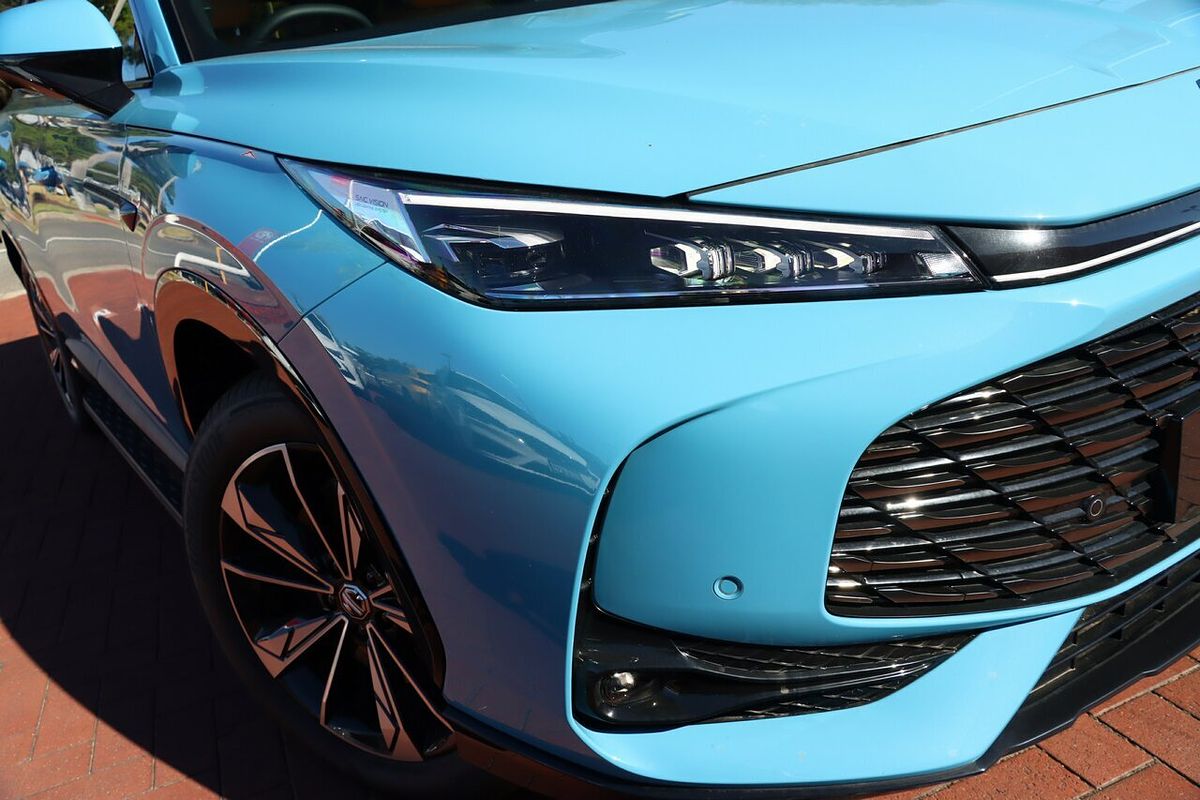 2025 MG HS Super Hybrid Essence AS33P