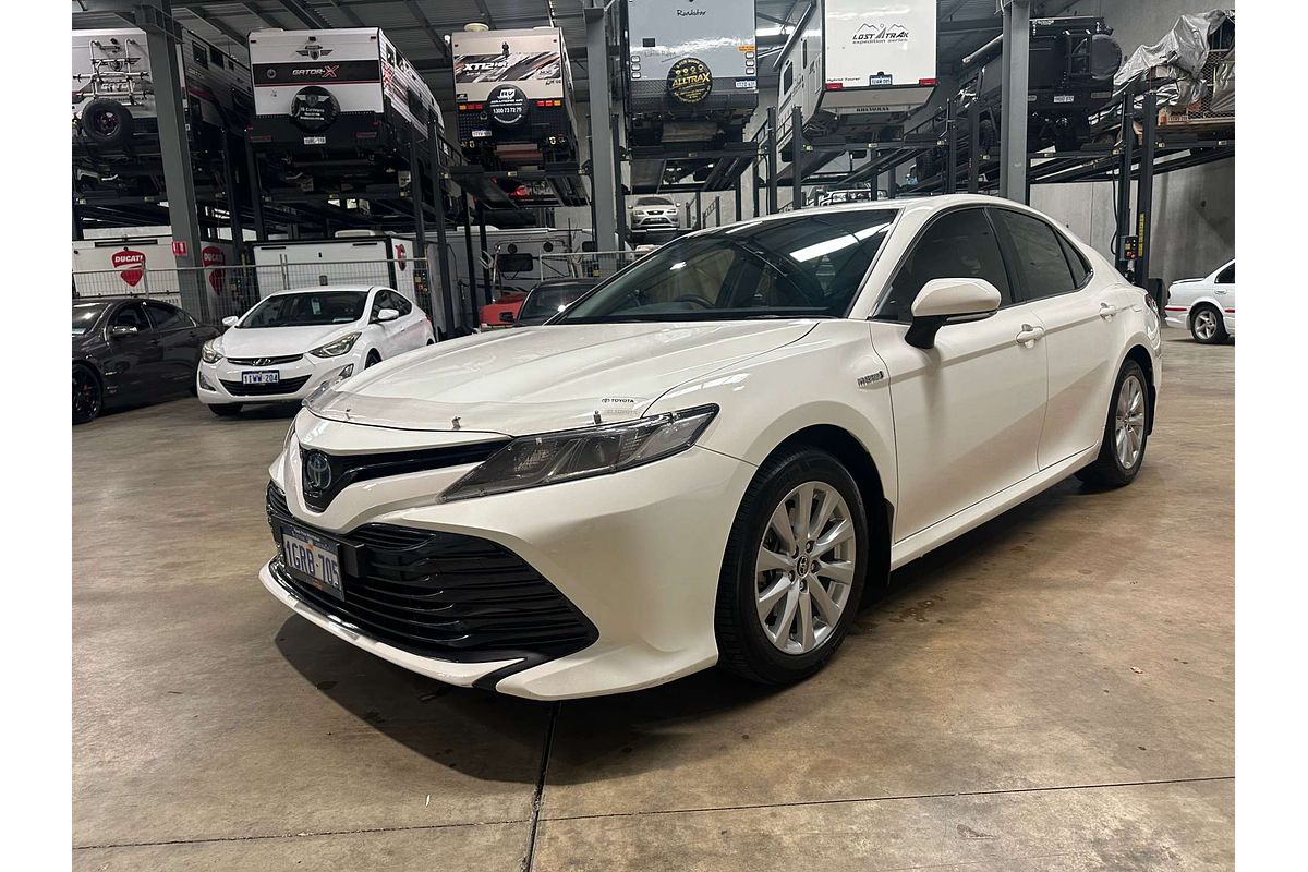 2018 Toyota Camry Ascent AXVH71R