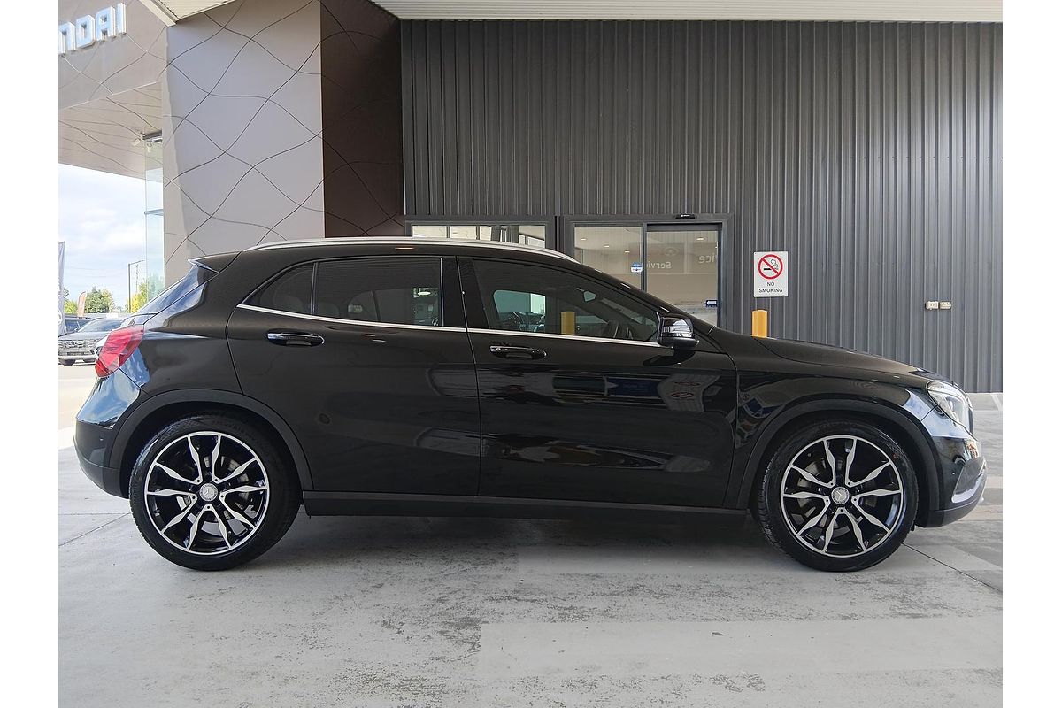 2016 Mercedes-Benz GLA-Class GLA250 X156