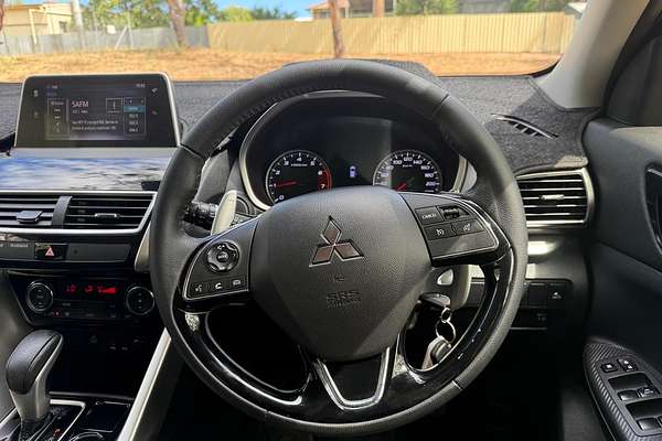 2018 Mitsubishi Eclipse Cross ES YA thumb-10