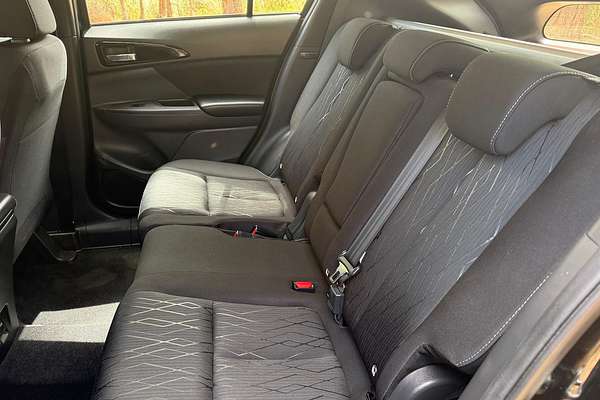 2018 Mitsubishi Eclipse Cross ES YA thumb-16