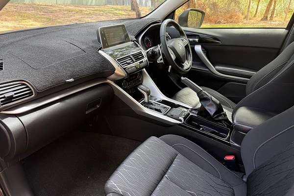 2018 Mitsubishi Eclipse Cross ES YA thumb-17