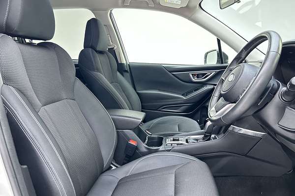 2024 Subaru Forester 2.5i S5 thumb-12