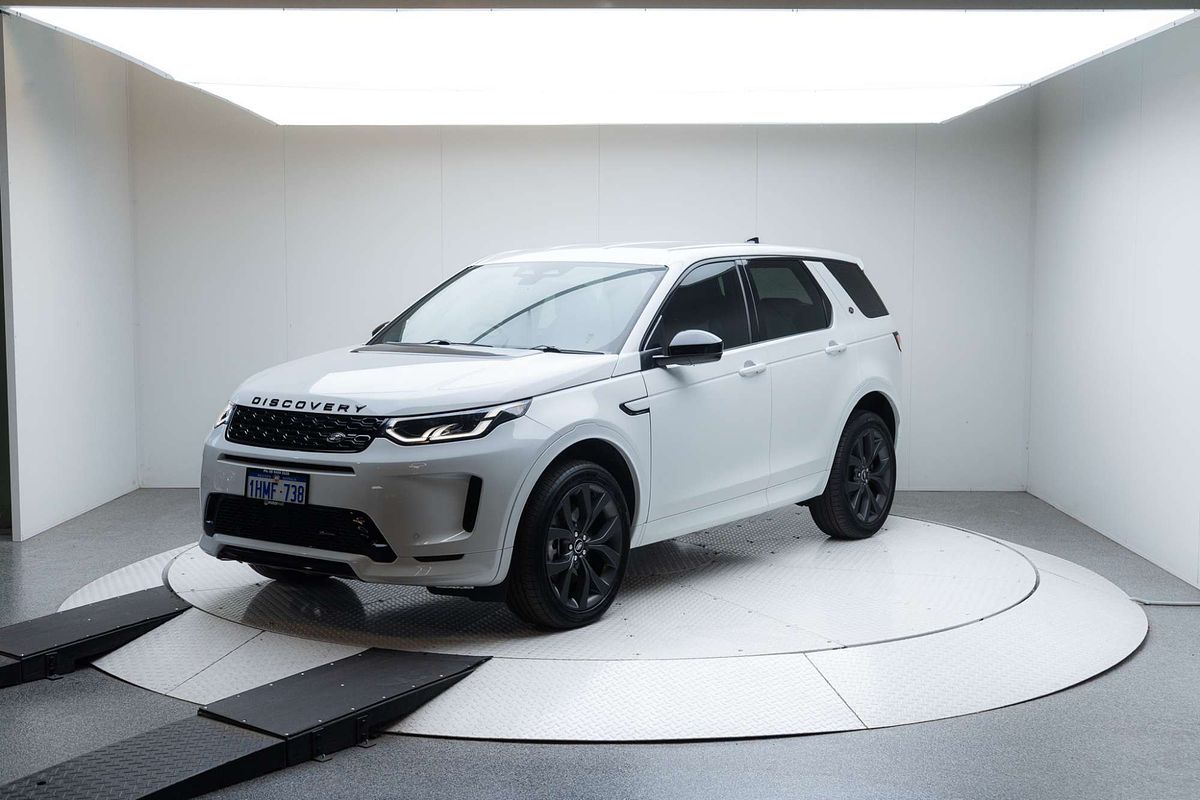 2022 Land Rover Discovery Sport P250 R-Dynamic SE L550