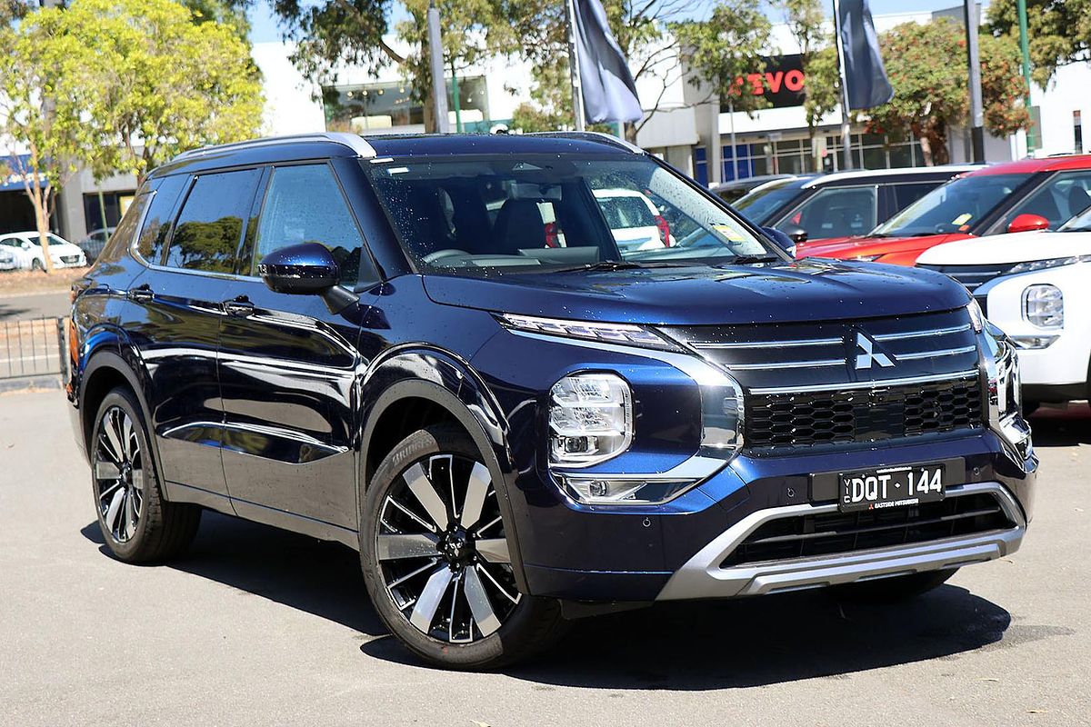 2025 Mitsubishi Outlander Exceed ZM