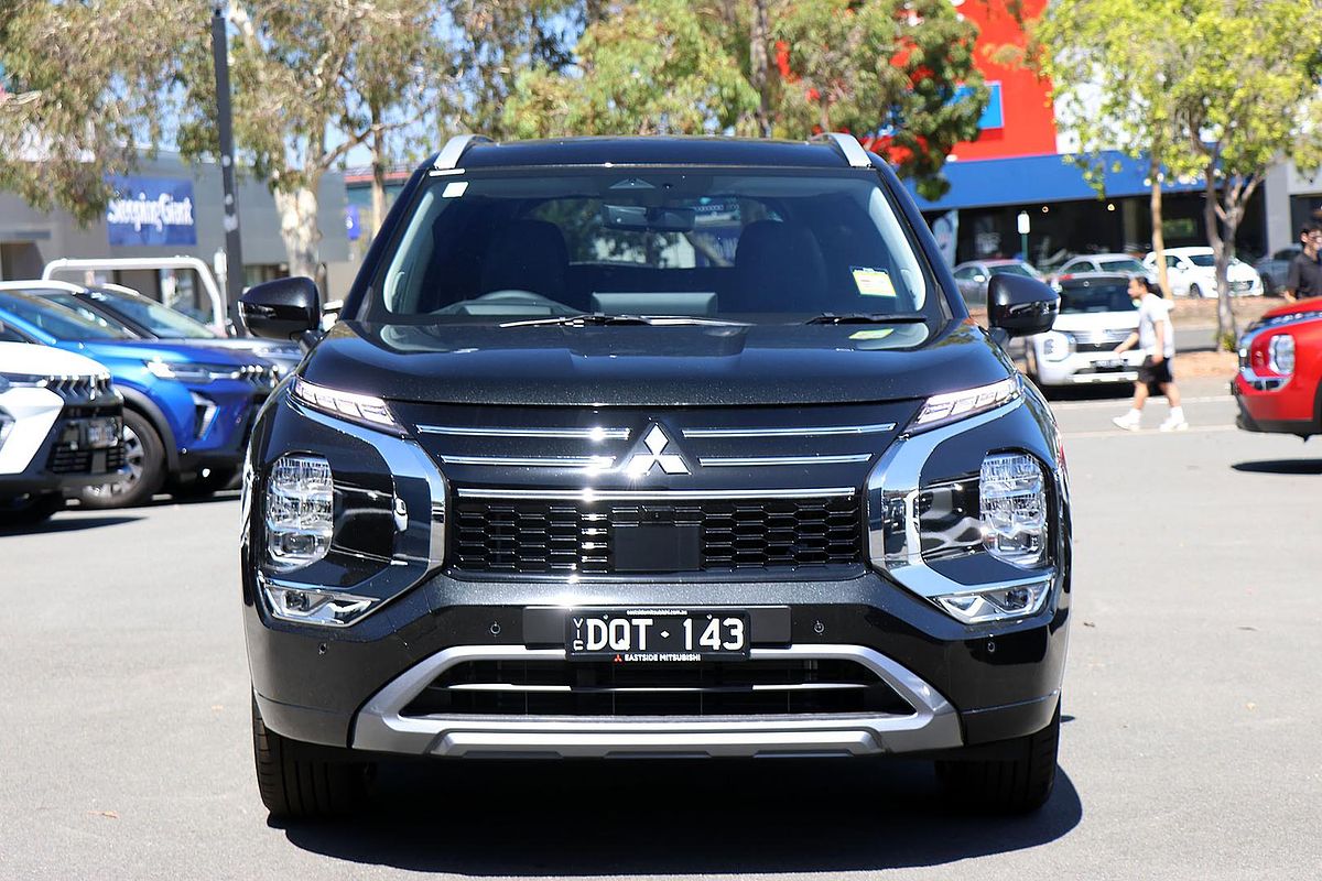 2025 Mitsubishi Outlander Exceed ZM