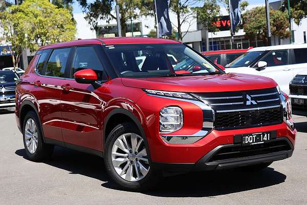 2025 Mitsubishi Outlander ES ZM