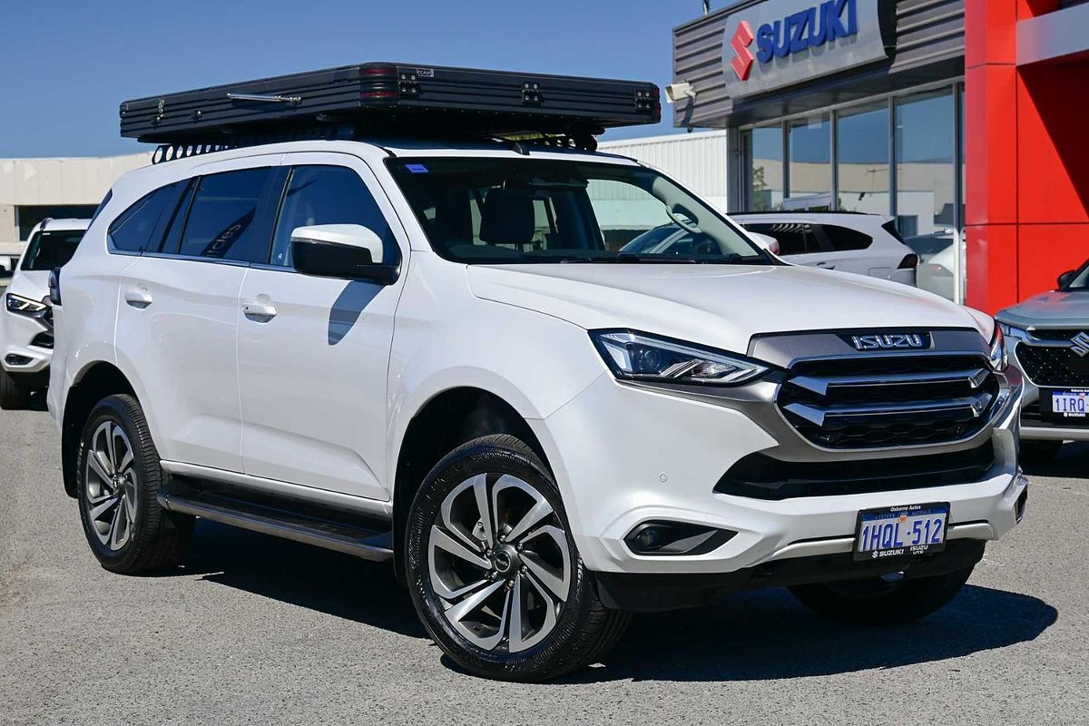 2022 Isuzu MU-X LS-T