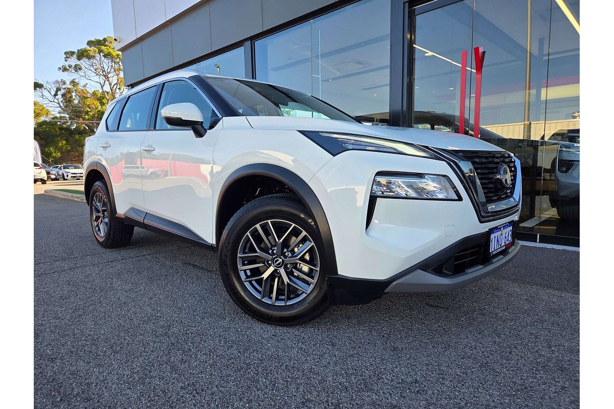 2025 Nissan X-TRAIL ST T33