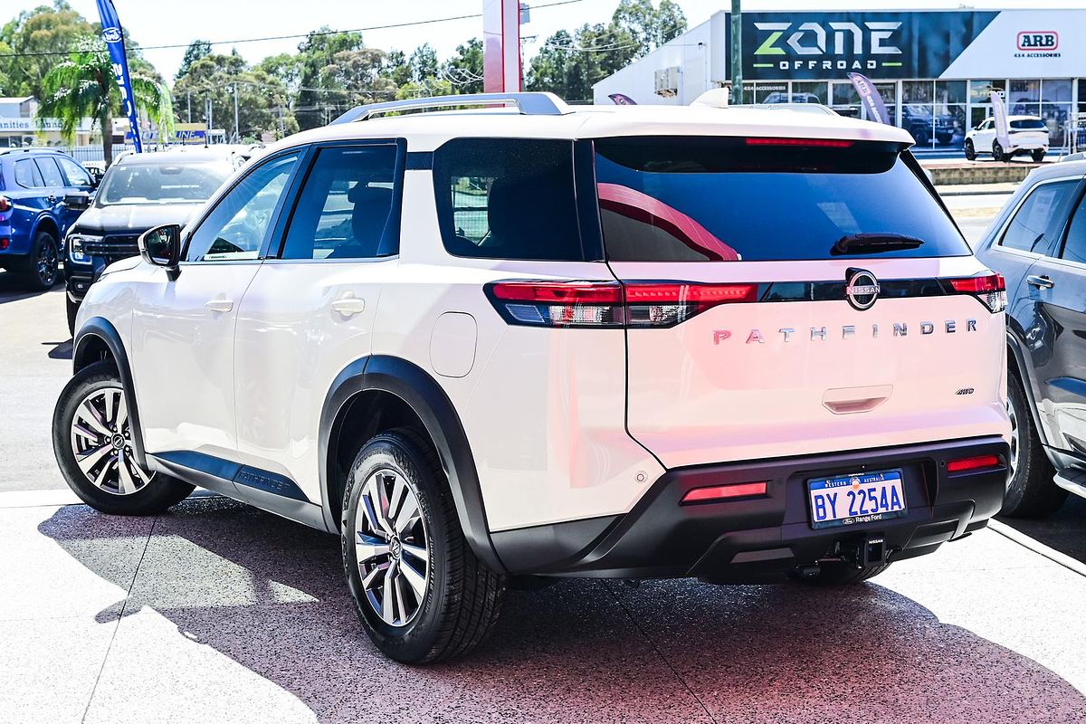 2022 Nissan Pathfinder Ti R53