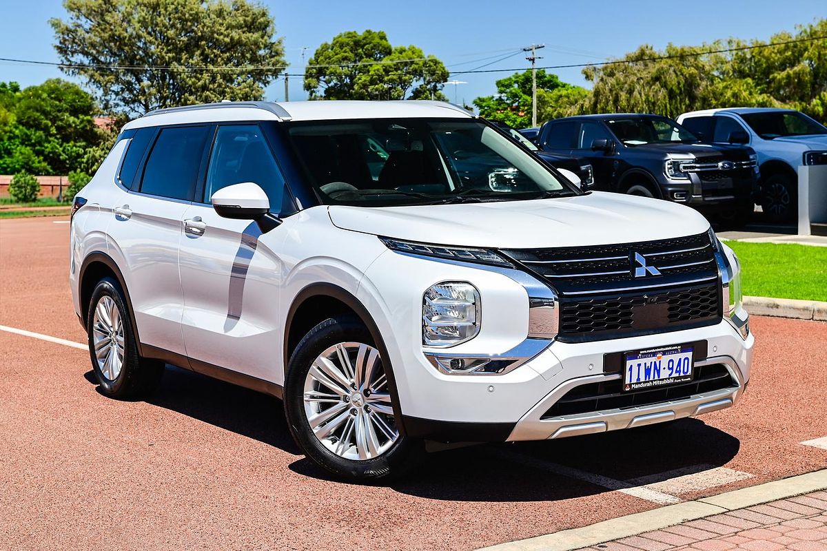 2022 Mitsubishi Outlander LS ZM