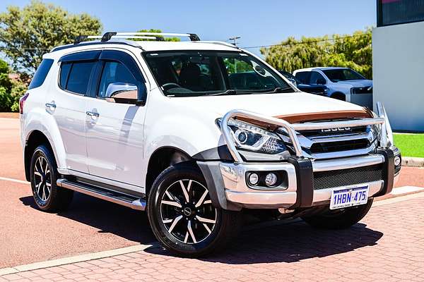2020 Isuzu MU-X LS-T