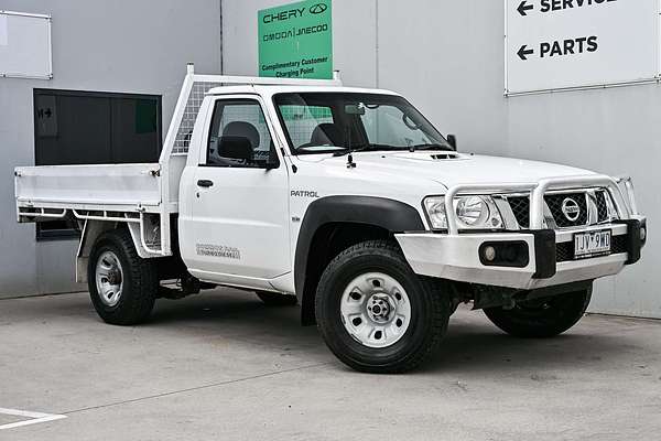 2016 Nissan Patrol DX Series 5 4X4