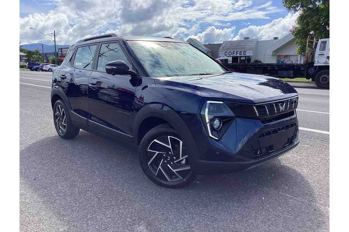 2025 Mahindra XUV3XO AX7L