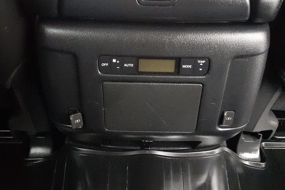 2023 Nissan Patrol Ti Y62