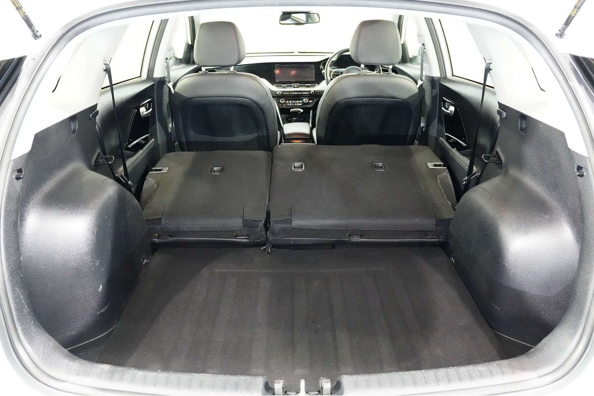 2021 Kia Niro Hybrid Sport DE