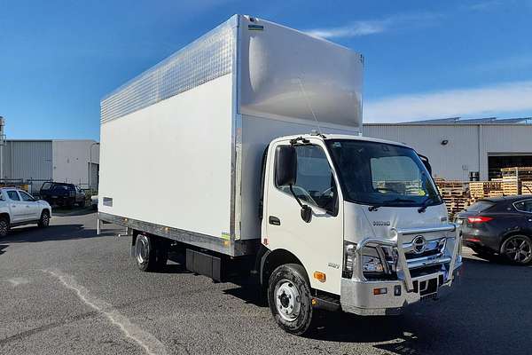 2025 Hino 921- 300 Series