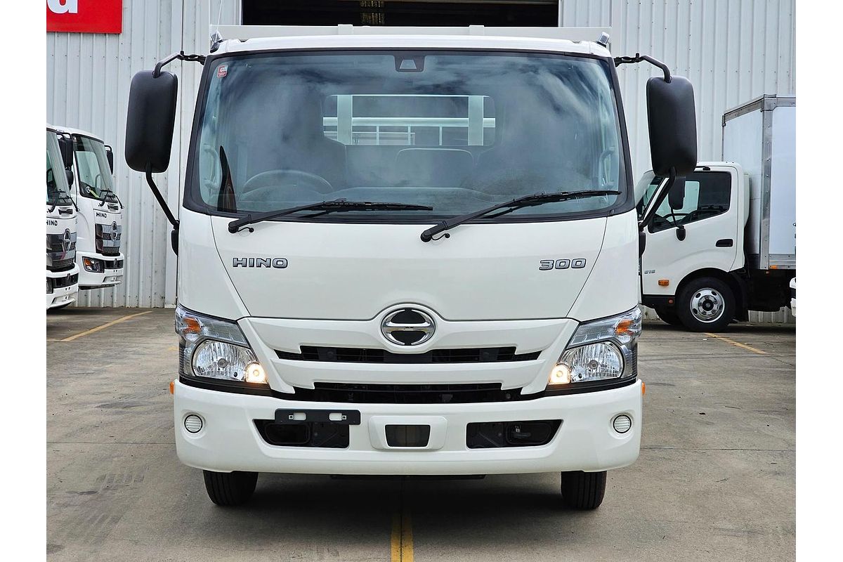 2025 Hino 616 - 300 Series